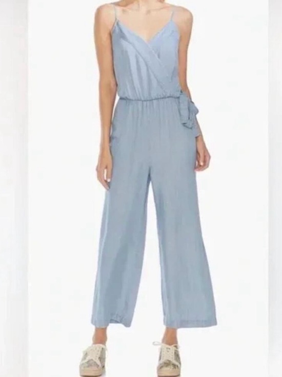 Vince Camuto Pants - Vince Camuto Light Wash Denim Jumpsuit.Size XS. Roomy and very comfy, super soft